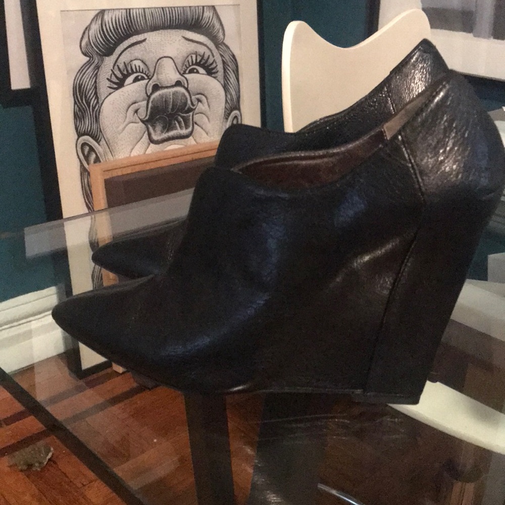 Donald J Pliner Wedge booties